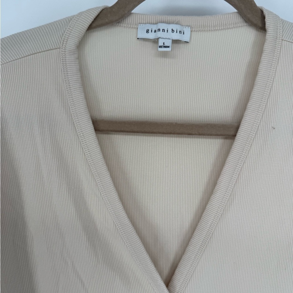 Gianni Bini Beige V-Neck Cardigan - Picture 2 of 3